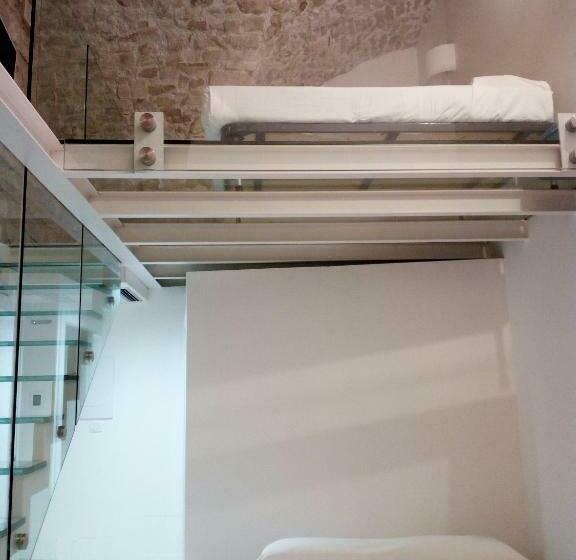 Négyszemélyes Standard Szoba Erléllyel, San Giorgio Modica