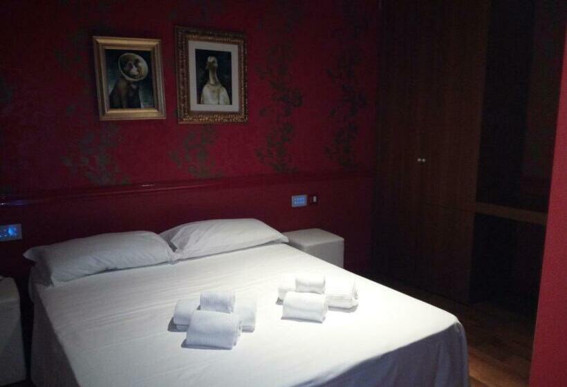 Négyszemélyes Standard Szoba Erléllyel, San Giorgio Modica