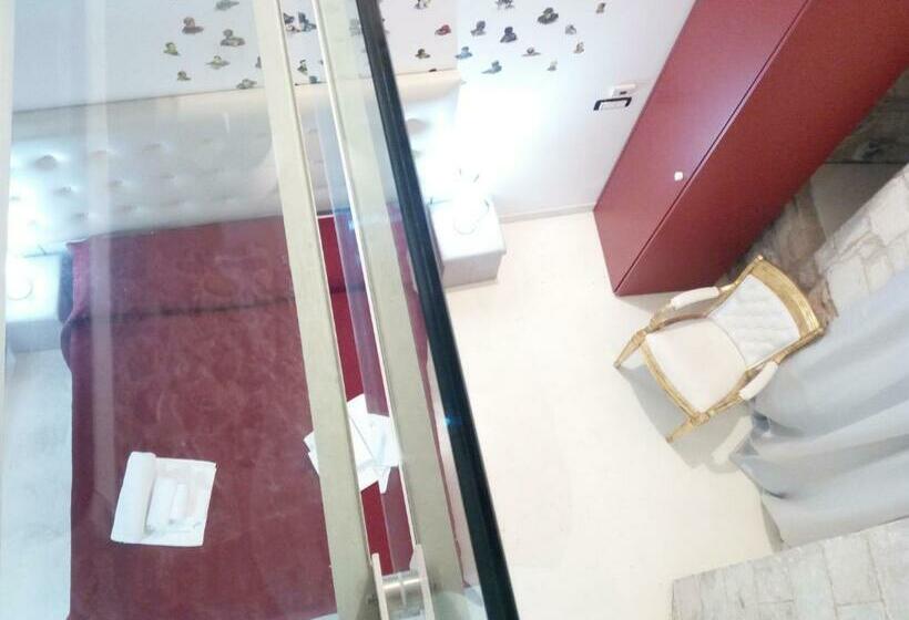 Négyszemélyes Standard Szoba Erléllyel, San Giorgio Modica