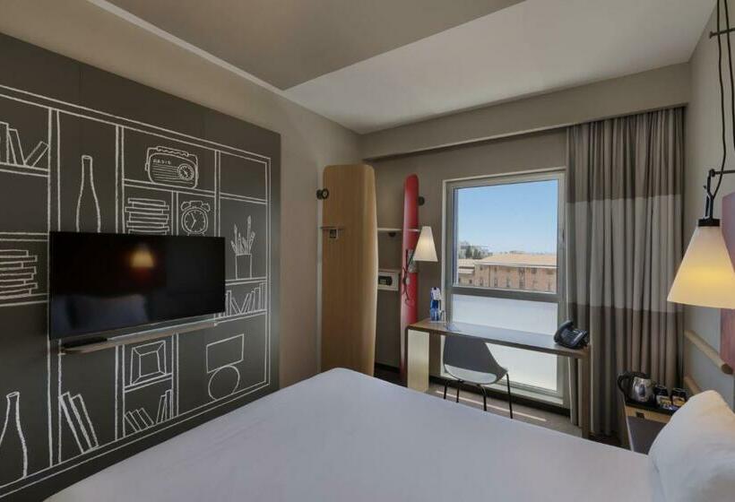 Superior Room City View