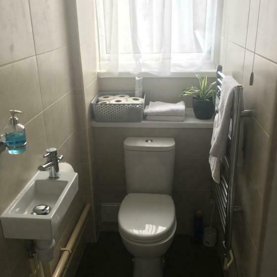 غرفة قياسية حمام مشترك, Mair S