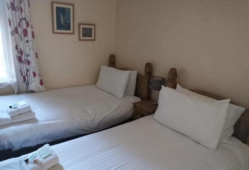 غرفة قياسية حمام مشترك, Mair S