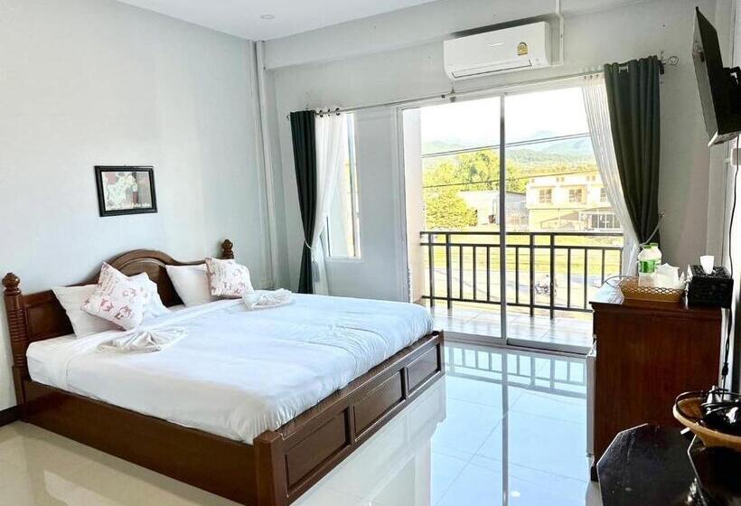 マウンテンビュースタンダードルーム, ปัวปันสุขโฮม