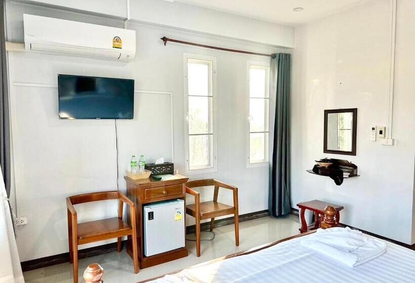 マウンテンビュースタンダードルーム, ปัวปันสุขโฮม