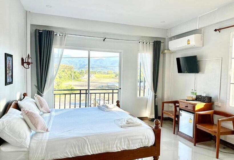 マウンテンビュースタンダードルーム, ปัวปันสุขโฮม