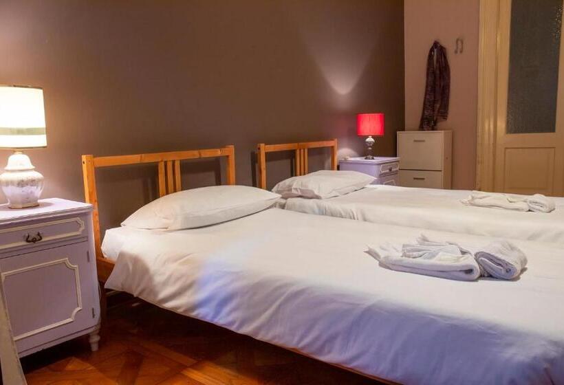 اتاق استاندارد, La Casa Del Teatro Hostel