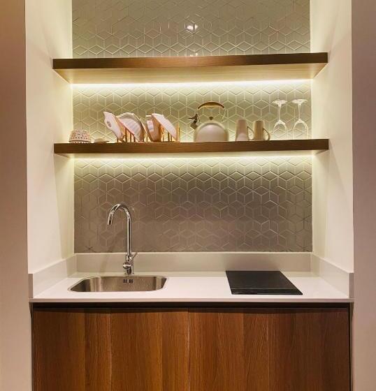 اتاق لوکس با تخت بزرگ, Ghé Home   Homestay Phú Yên