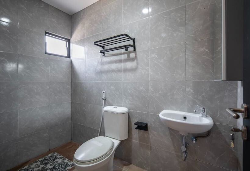 Quarto Deluxe, Cove Urbanier