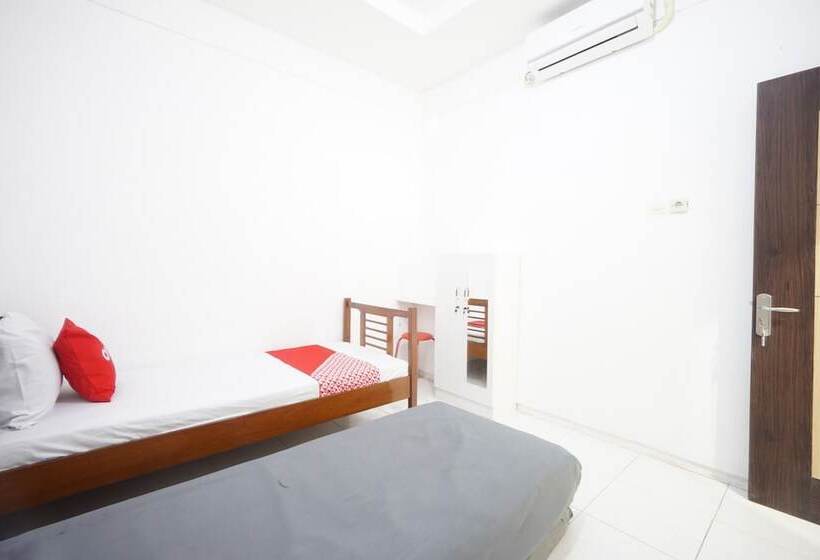 غرفة قياسية, Homestay & Cafe Blessings Near Station Center Town Redpartner