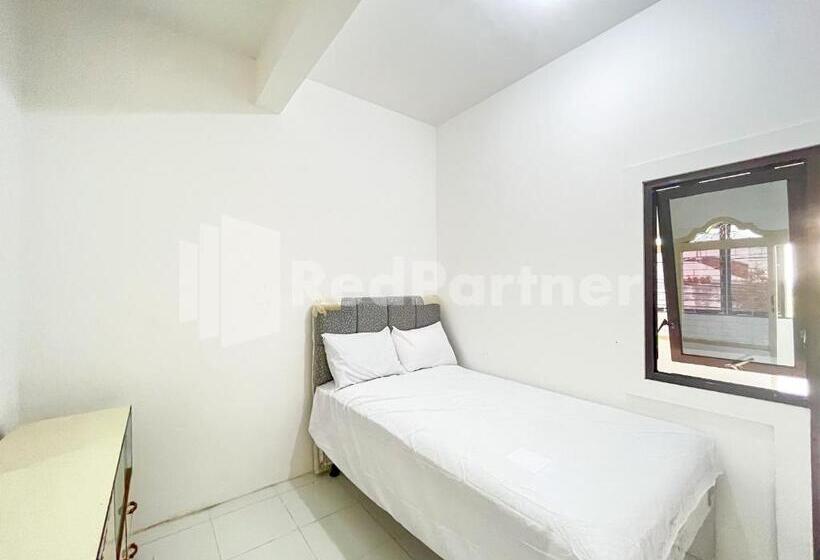 标准间, Homestay & Cafe Blessings Near Station Center Town Redpartner