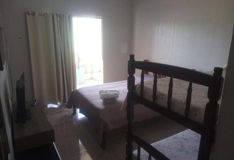 غرفة قياسية رباعية, Pousada Mazolas