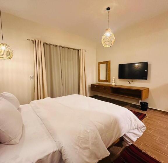 اتاق استاندارد با تخت بزرگ, Siwa Sunrise