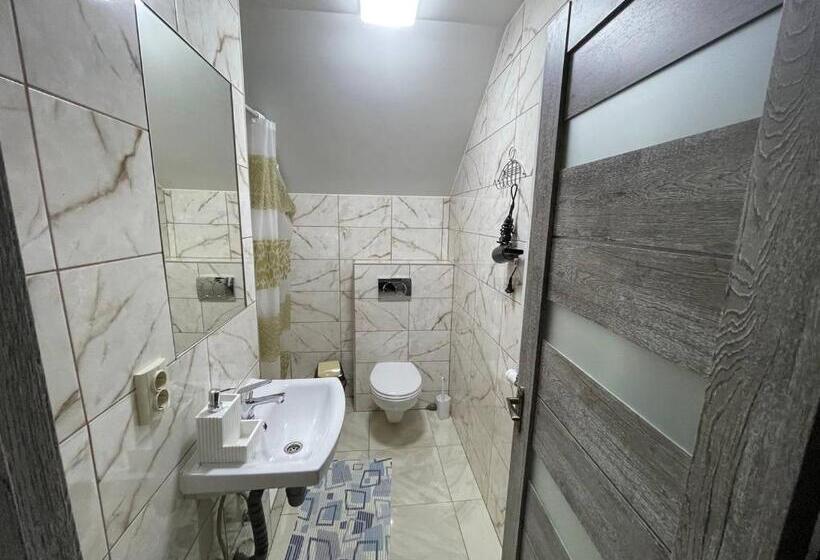 Habitació Triple Estàndard, лимонний дім