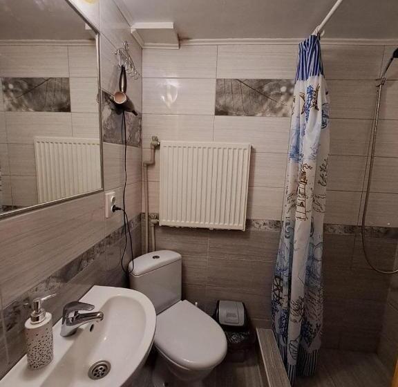 Habitació Triple Estàndard, лимонний дім