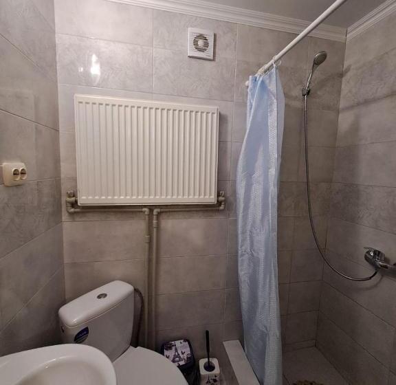 Habitació Triple Clàssica, лимонний дім