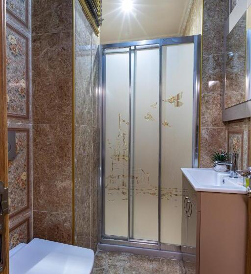 جناح جونيور مزوَّد بشرفة, Linnga Hotel & Suite