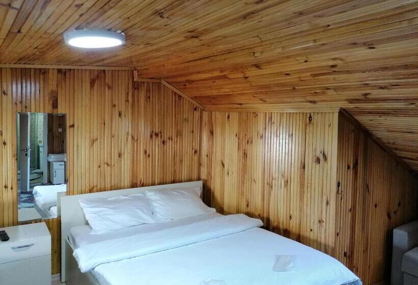 غرفة قياسية ثلاثية, Linnga Hotel & Suite