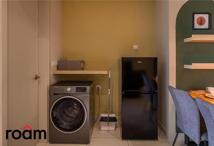 Президентский Люкс, Datum Jelatek Sky Residence Roam