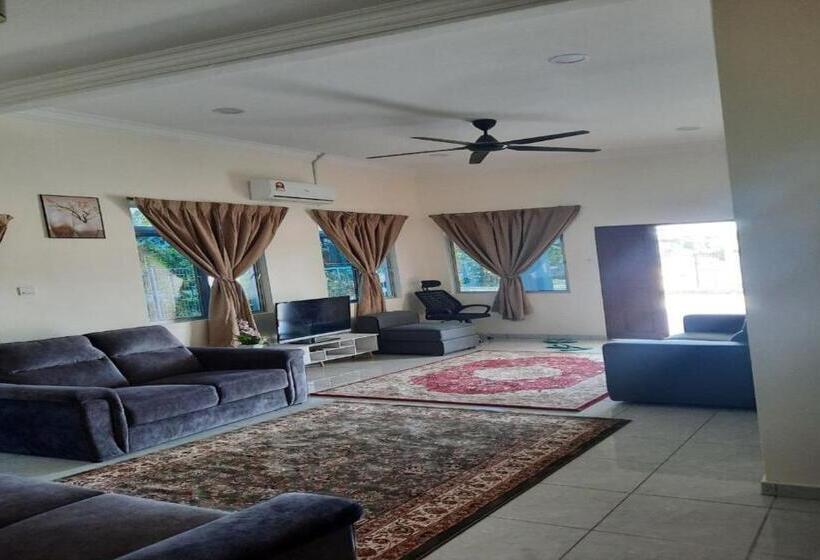 家庭间, Hostel Klia