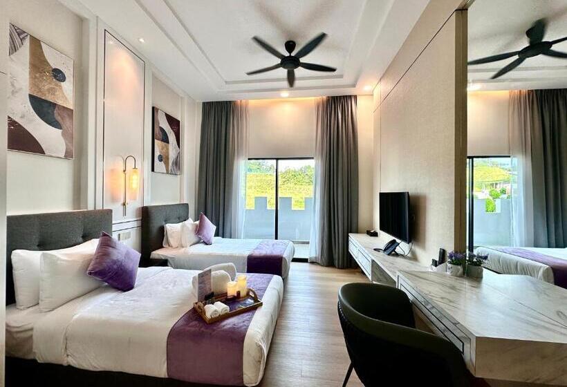 غرفة قياسية مزوَّدة بشُرفة, Cameron Lavender Mansion By Play