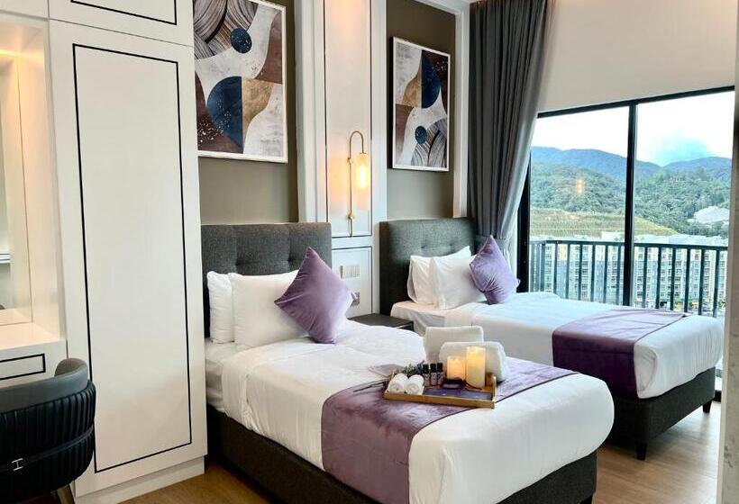 غرفة ديلوكس مزودة بشرفة, Cameron Lavender Mansion By Play