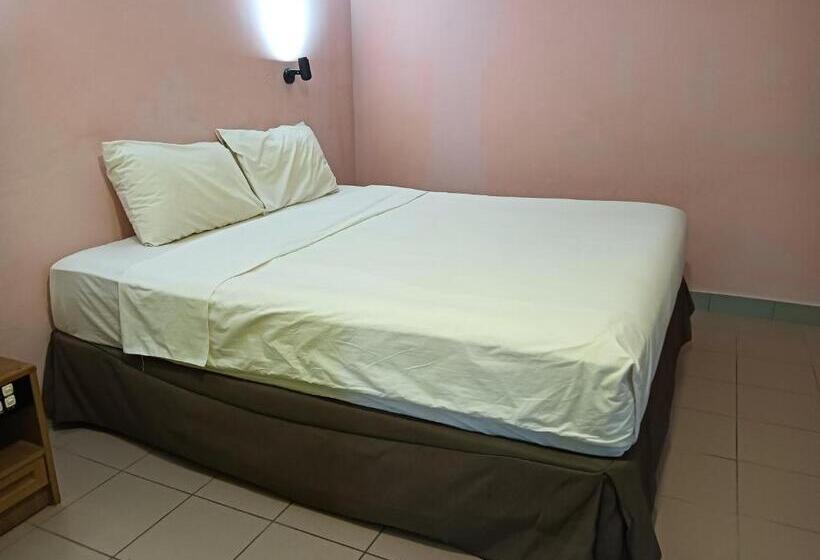 Aile Süiti, Oyo 90860 Wawasan Inn