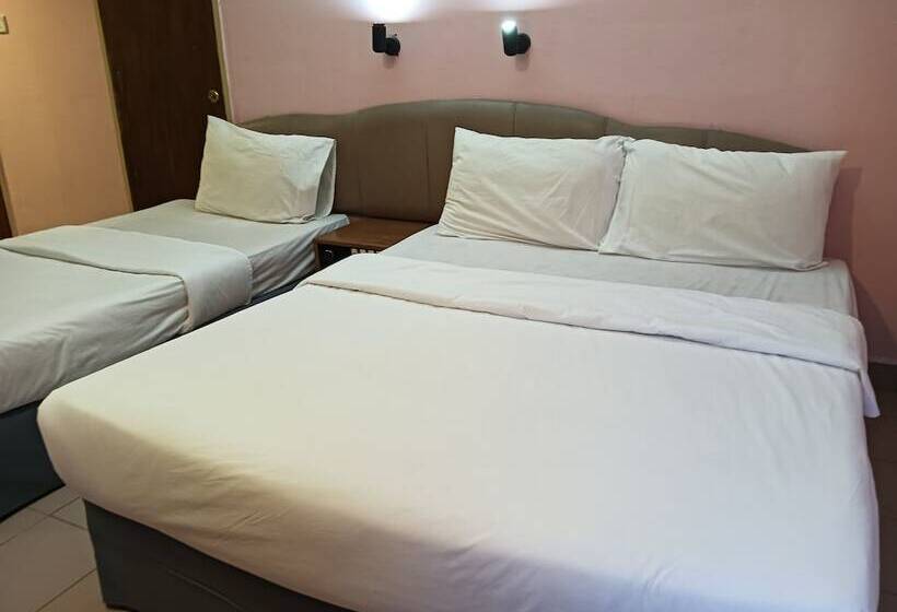 Delüks Üç Kişilik Oda, Oyo 90860 Wawasan Inn