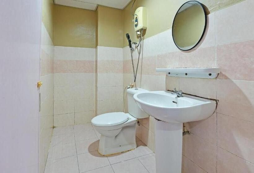 غرفة ديلوكس, Oyo 90846 Hotel Akasia