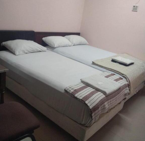 غرفة قياسية ثلاثية, Oyo 90867 Hotel Bintang Inns