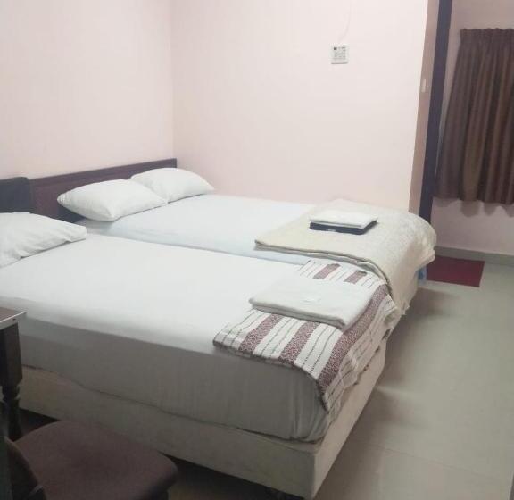 غرفة قياسية ثلاثية, Oyo 90867 Hotel Bintang Inns