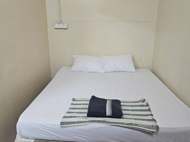 Номер Стандарт, Oyo 90867 Hotel Bintang Inns