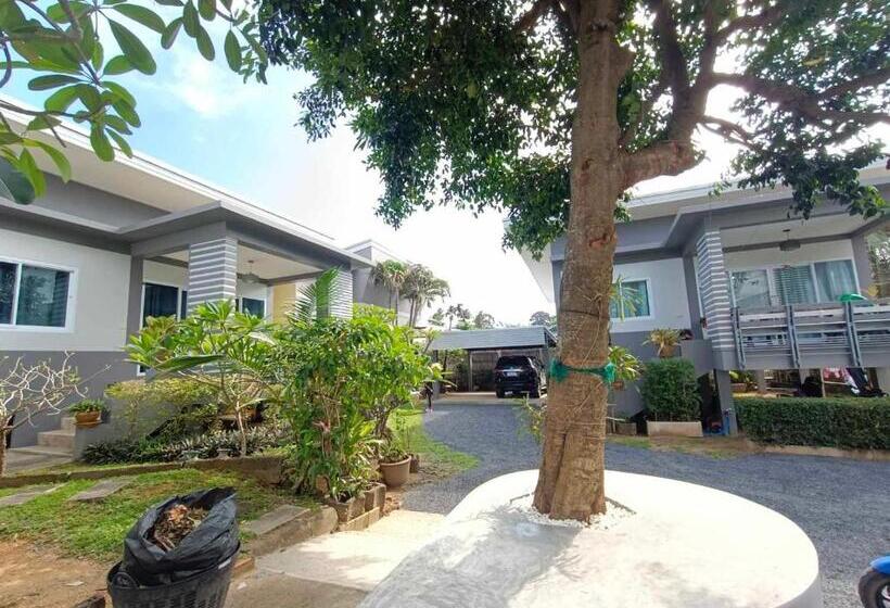 Номер Стандарт Вид на Бассейн, Larnthong Villa Fisherman Bophut Kohsamui