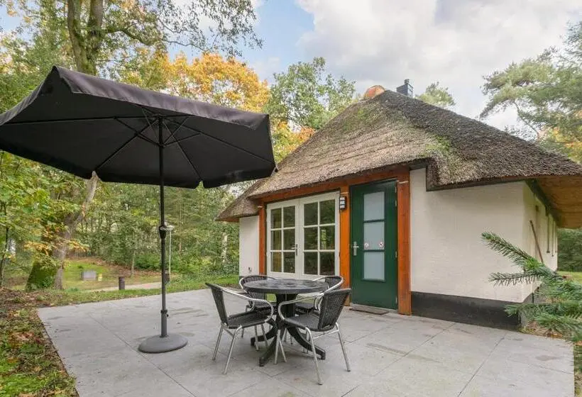 Standard-bungalow 2 Makuuhuonetta, Summio Bungalowpark Herperduin