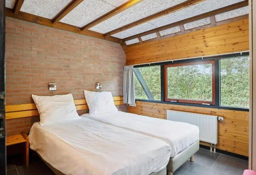Standard-bungalow Puutarhanäkymä, Summio Bungalowpark Herperduin