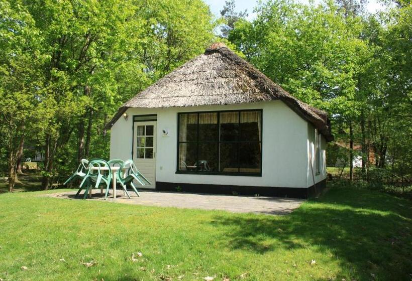 2间卧室的房子, Summio Bungalowpark Herperduin