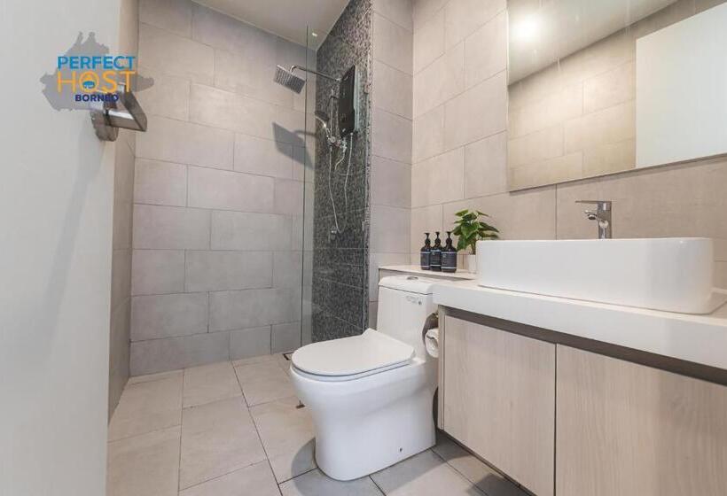 オーシャンビュースタンダードルーム, The Shore Kk By Perfect Host Borneo