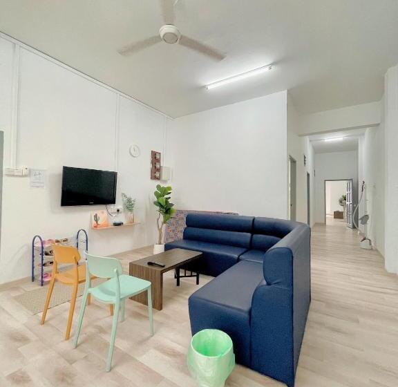 스탠다드 룸 킹사이즈 침대, Coliving Room Renting Homestay Yong Peng