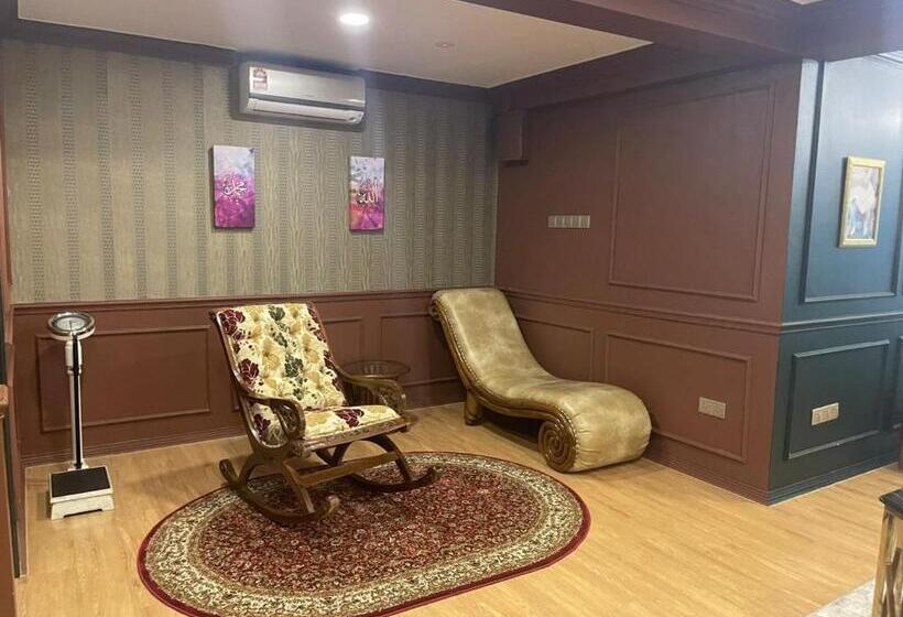 اتاق لوکس, Grand Illusyin