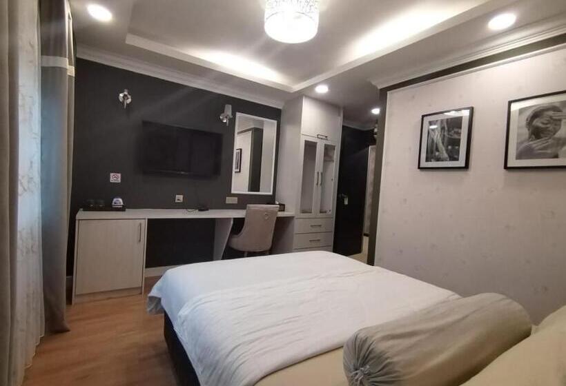 Quarto Deluxe, Grand Illusyin