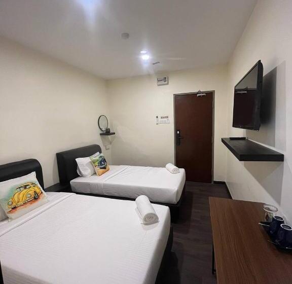 スタンダードルーム, Rnk Boutique