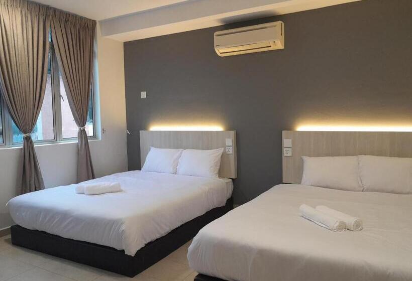 Quarto Familiar Deluxe, The Great