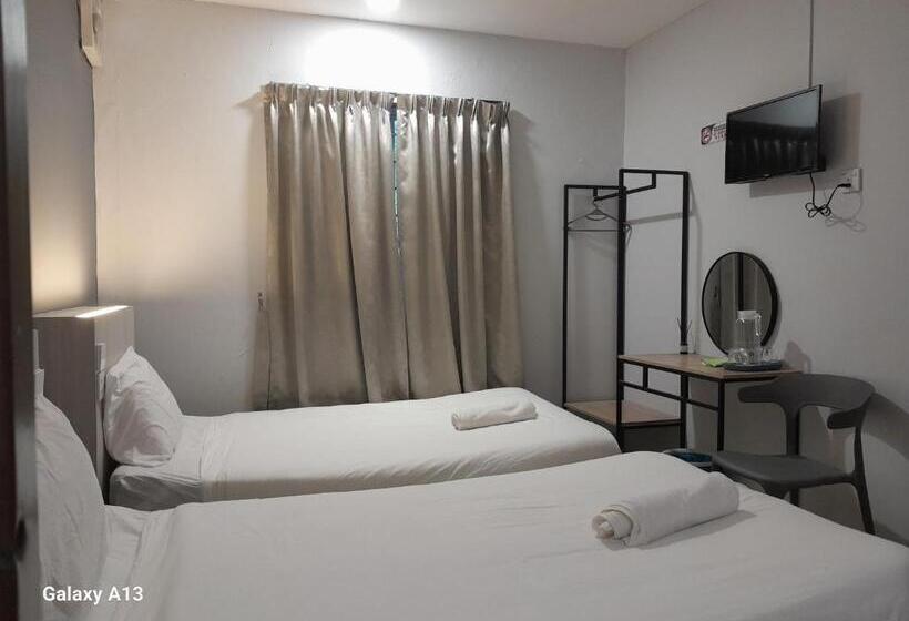 Deluxe Rum, The Great