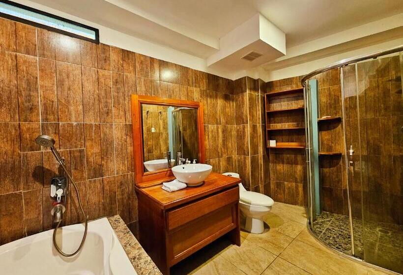 اتاق خانوادگی, Las Luciernagas Hotel Boutique