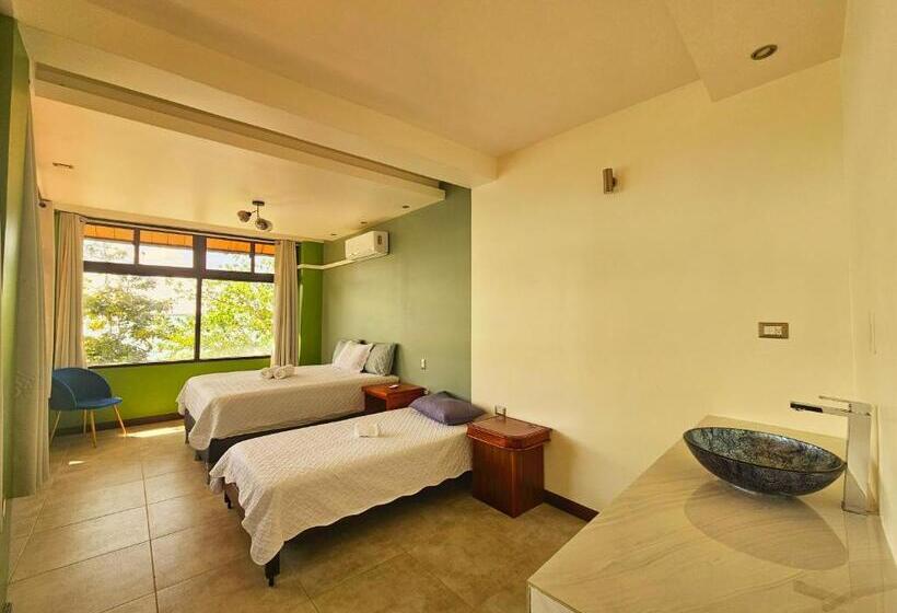 اتاق استاندارد سه نفره, Las Luciernagas Hotel Boutique