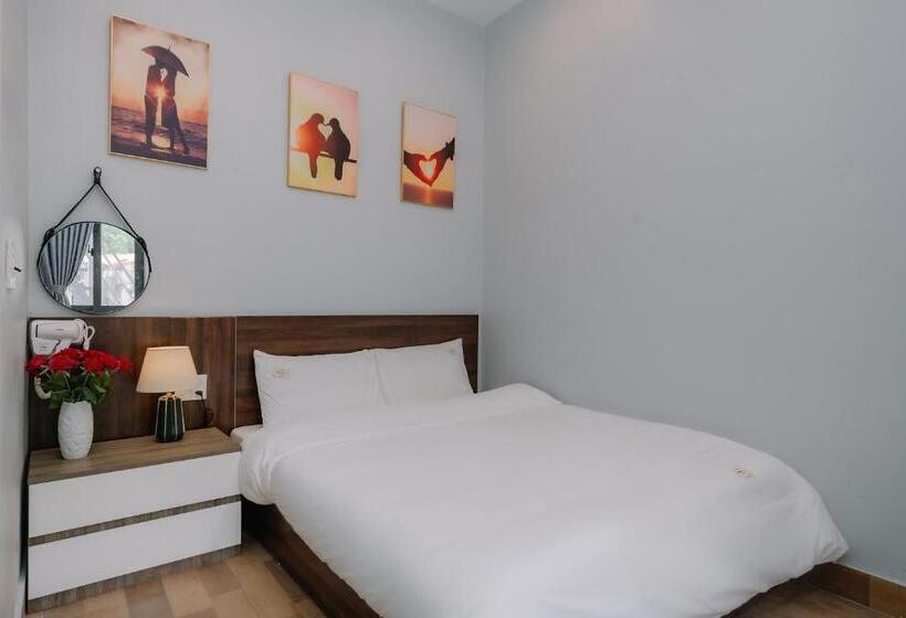 اتاق استاندارد با تخت بزرگ, Napoli Hostel