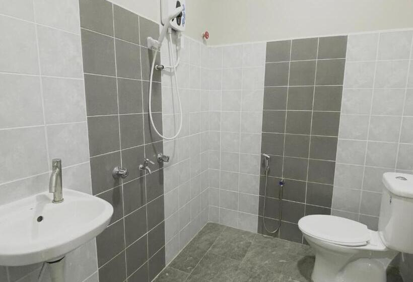 חדר סטנדרט לשלושה, Sasuka Guesthouse