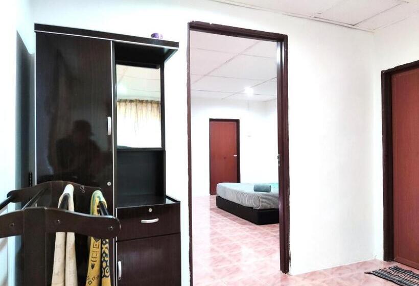 غرفة عائلية, Lata Bayu Chalet   Waterfall & River With Kids Pool