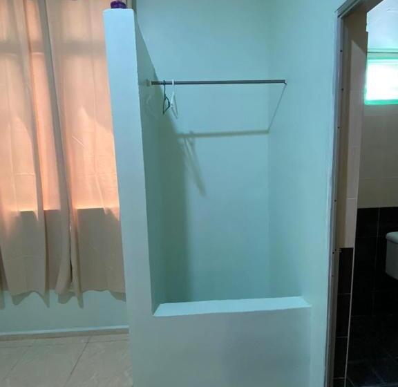 غرفة أساسية ثلاثية, Tamim Suite Group Hotel Dungun