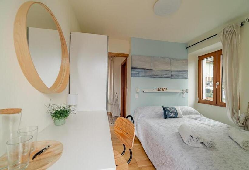 غرفة قياسية سرير كينج, Garda Doma