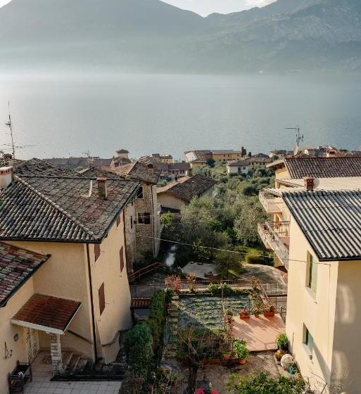 غرفة قياسية رباعية, Garda Doma